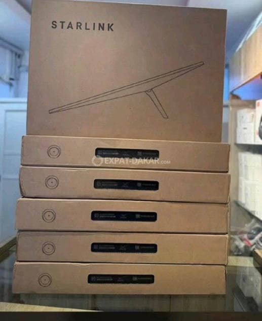 Kit Starlink Standard v4 neuf avec routeur Wi-Fi 6
