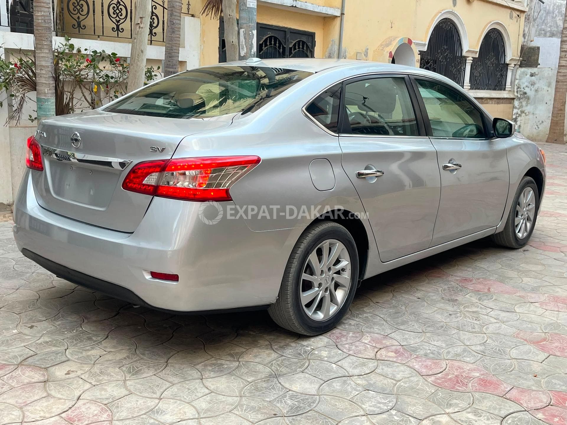Nissan Sentra automatique 2015 dédouanée