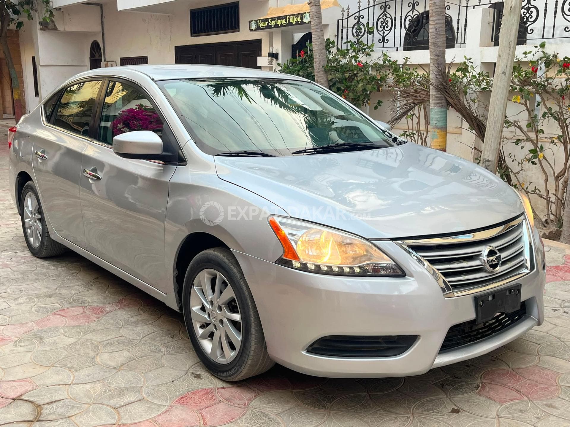 Nissan Sentra automatique 2015 dédouanée