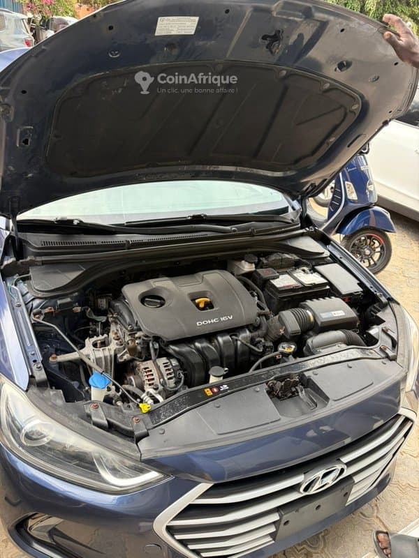 Hyundai Elantra 2017 Automatique Essence