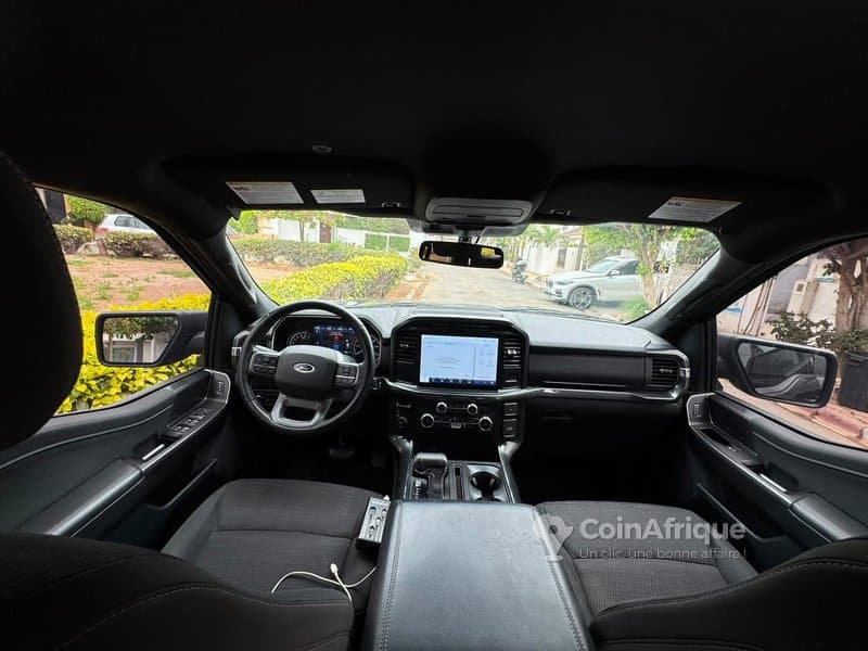 Ford F-150 2022 automatique neuf état excellent
