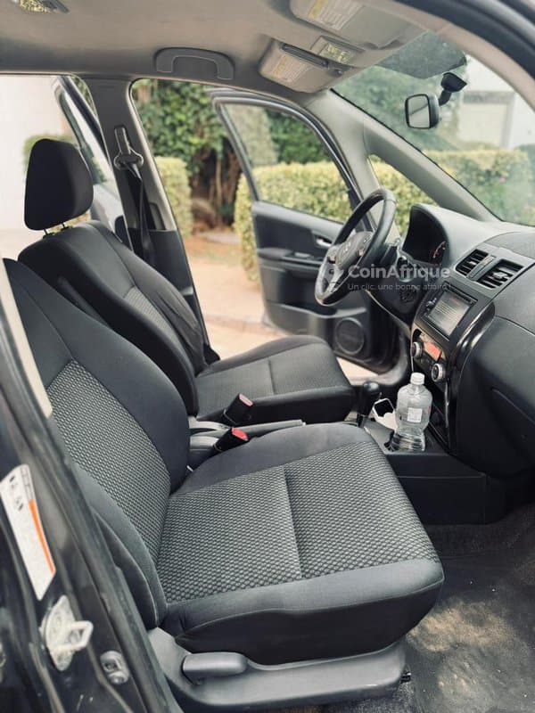 Suzuki SX4 2013 automatique essence climatisé